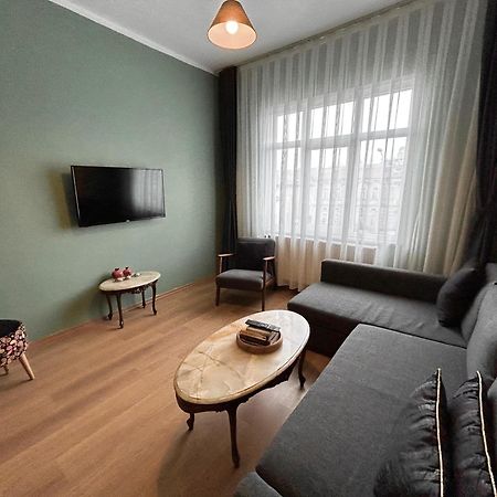 Waterfront Apartment By The Tram - Terrace With Dome & Golden Horn View In Fatih Istanbul Ngoại thất bức ảnh