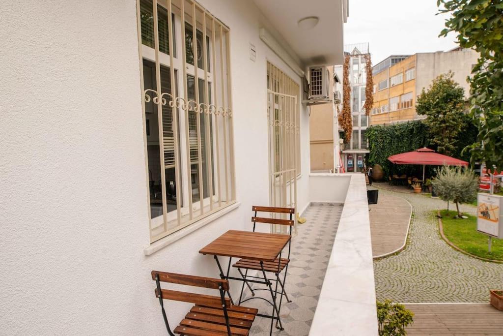 Waterfront Apartment By The Tram - Terrace With Dome & Golden Horn View In Fatih Istanbul Ngoại thất bức ảnh