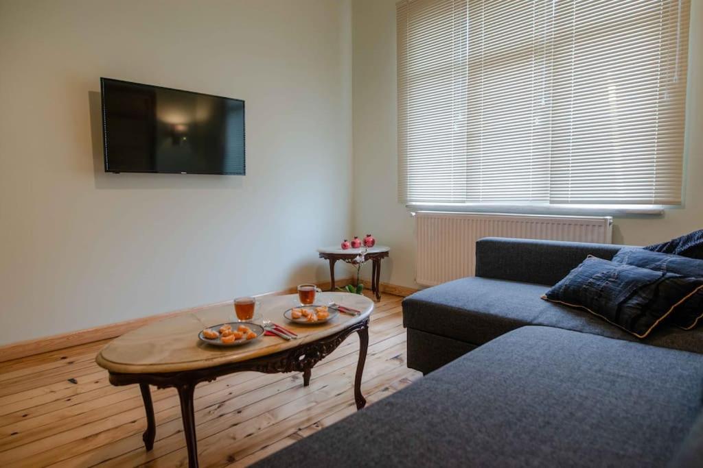 Waterfront Apartment By The Tram - Terrace With Dome & Golden Horn View In Fatih Istanbul Ngoại thất bức ảnh