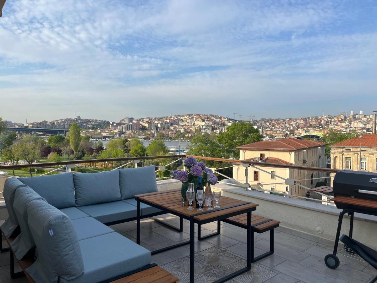 Waterfront Apartment By The Tram - Terrace With Dome & Golden Horn View In Fatih Istanbul Ngoại thất bức ảnh