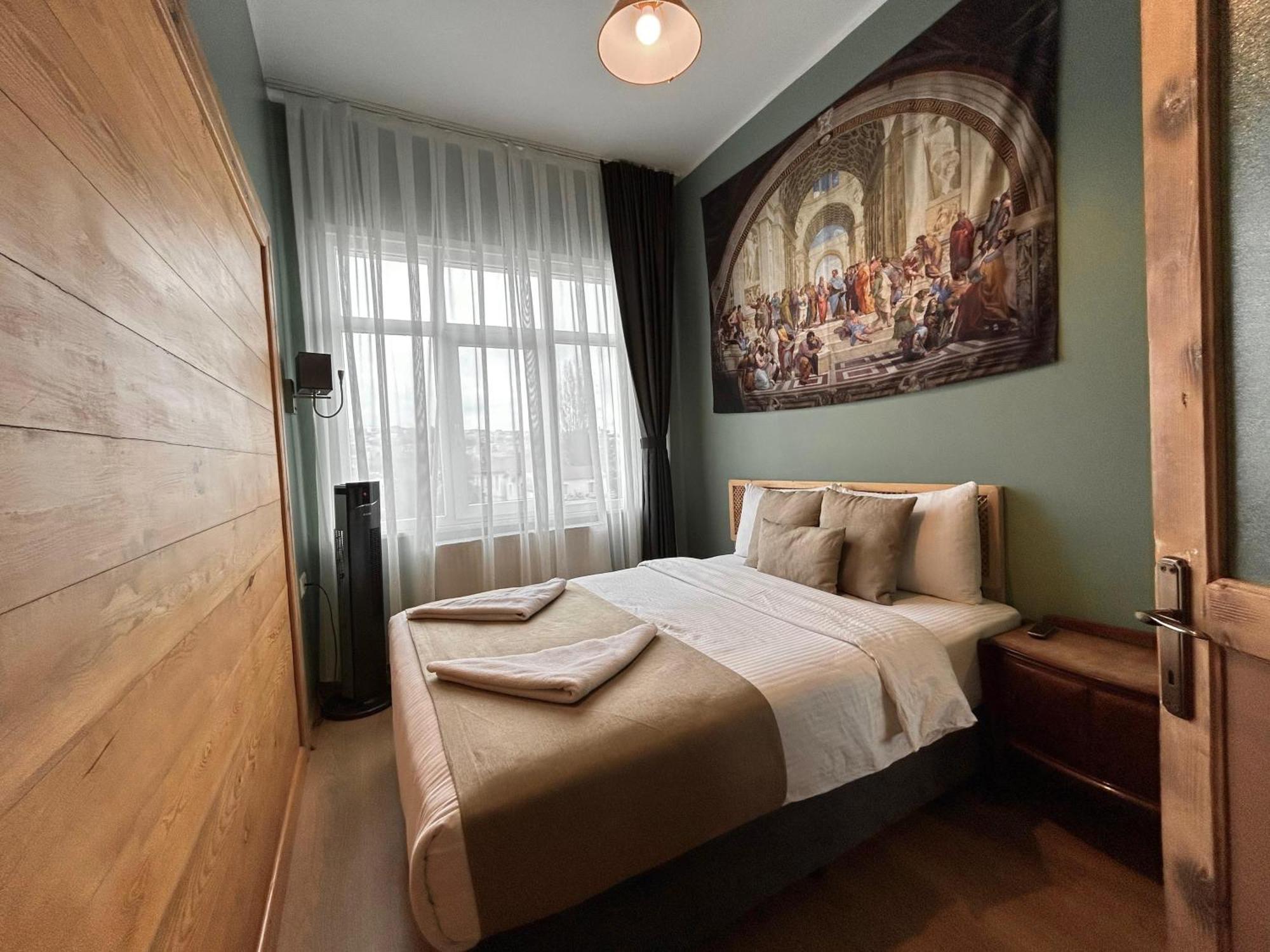 Waterfront Apartment By The Tram - Terrace With Dome & Golden Horn View In Fatih Istanbul Ngoại thất bức ảnh