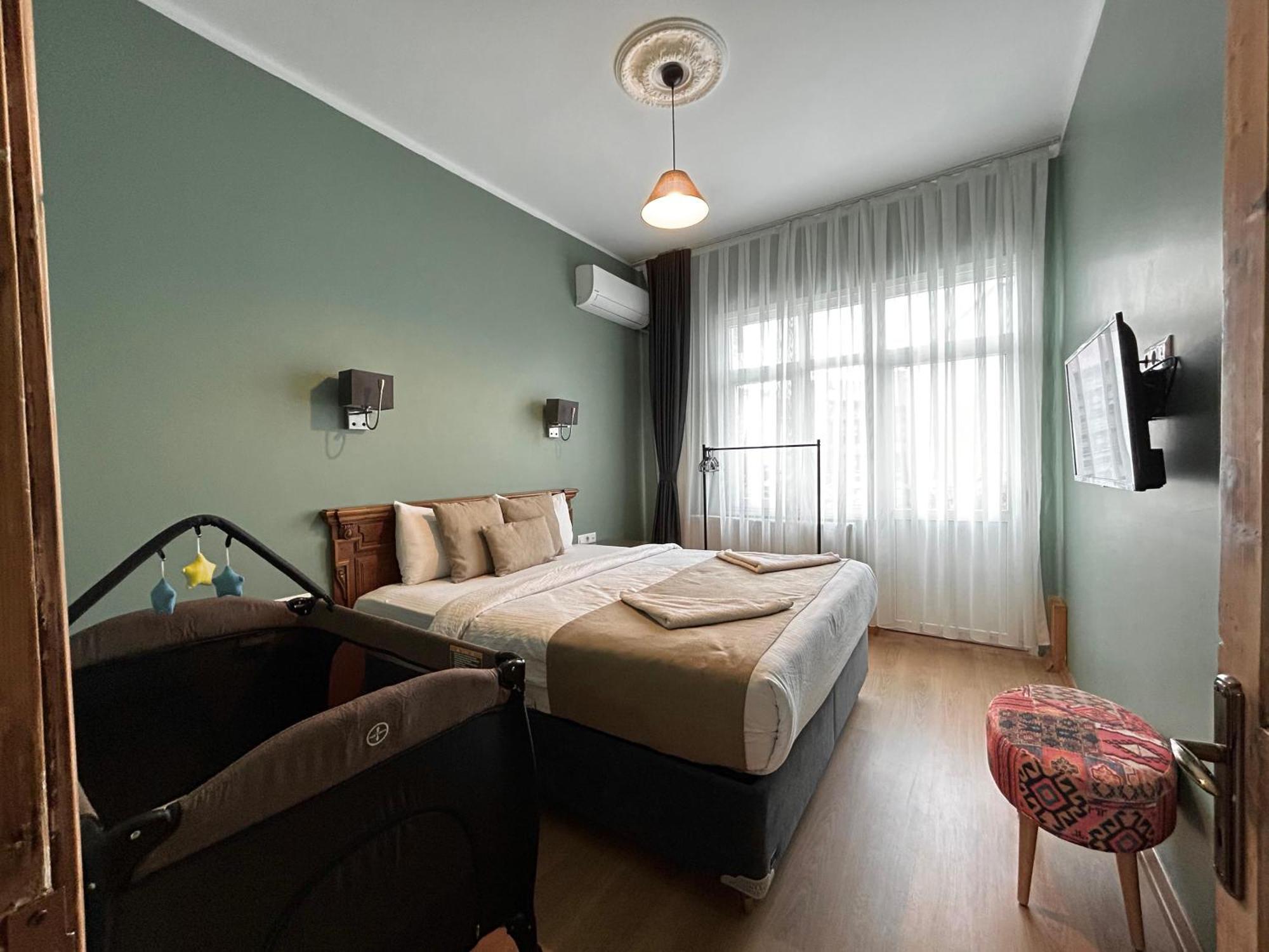 Waterfront Apartment By The Tram - Terrace With Dome & Golden Horn View In Fatih Istanbul Ngoại thất bức ảnh