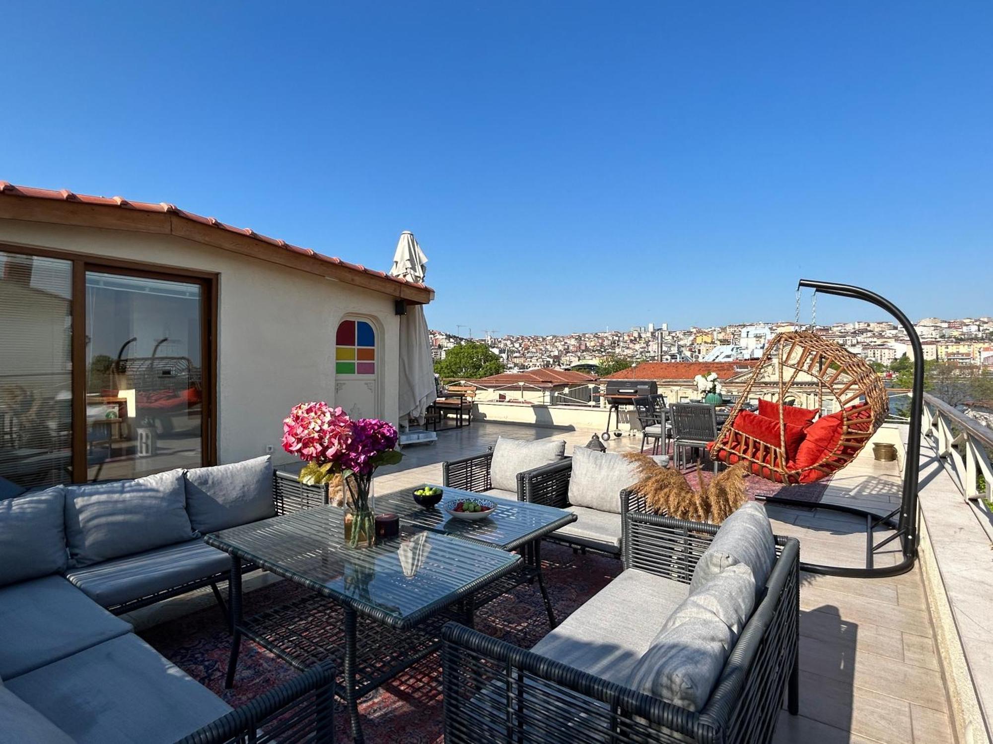 Waterfront Apartment By The Tram - Terrace With Dome & Golden Horn View In Fatih Istanbul Ngoại thất bức ảnh